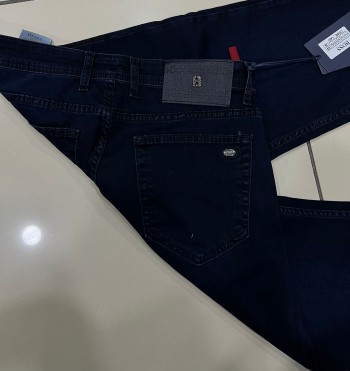 Мужские Джинсы Hugo Boss (длина 34)